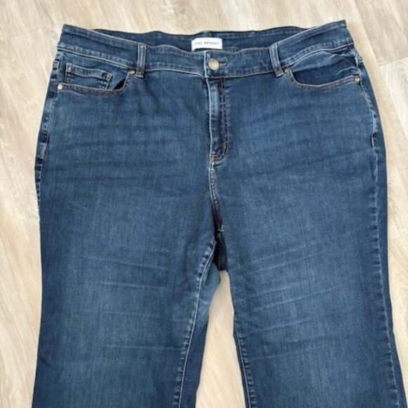 Lane Bryant Flex Magic Waistband Curvy Fit High Rise Bootcut size 24 - Picture 4 of 9